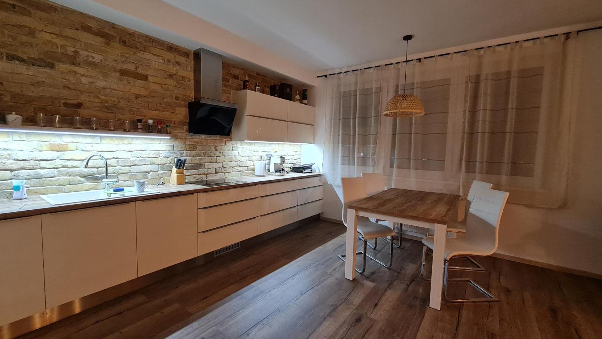 Jack'S Apartment Trencin Exterior photo